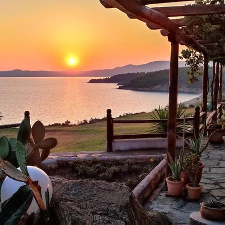 Iviritiko 別荘 ネア・ローダ