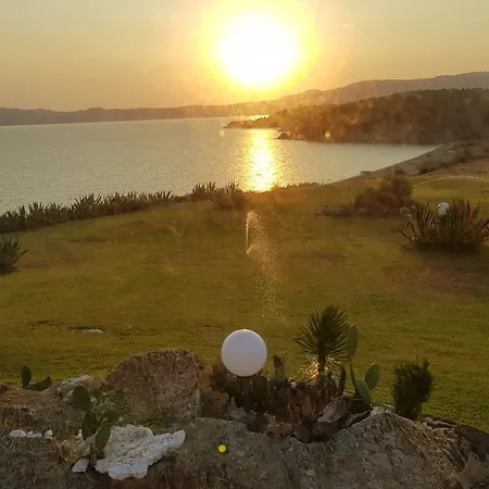 Nyaraló Iviritiko
