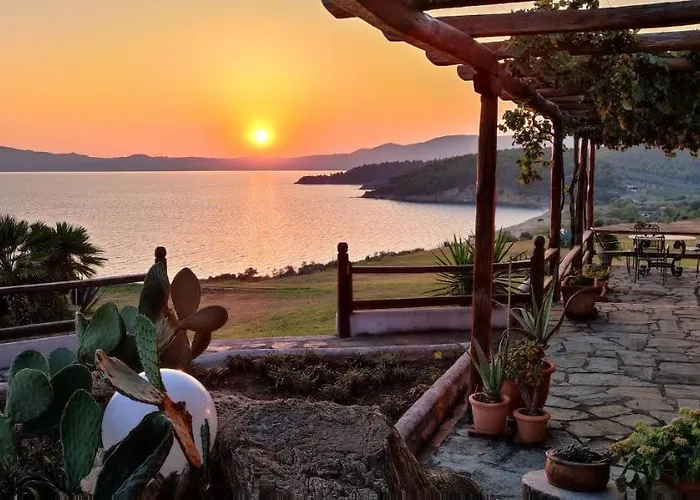 Iviritiko Tatil Evi Nea Roda