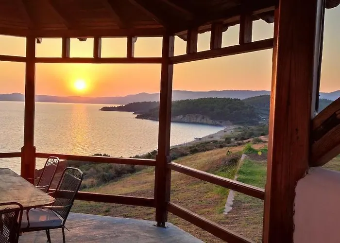 Iviritiko Tatil Evi Nea Roda